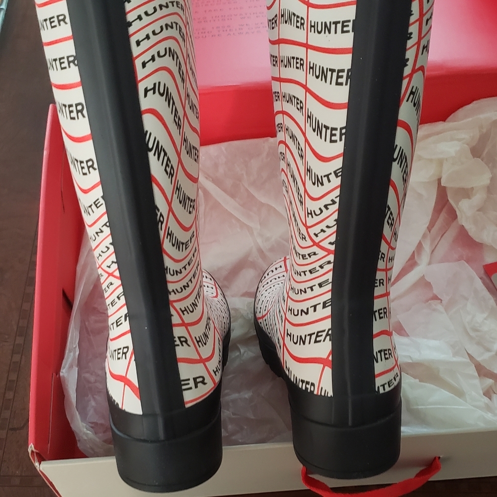 Hunter Boots - image 3